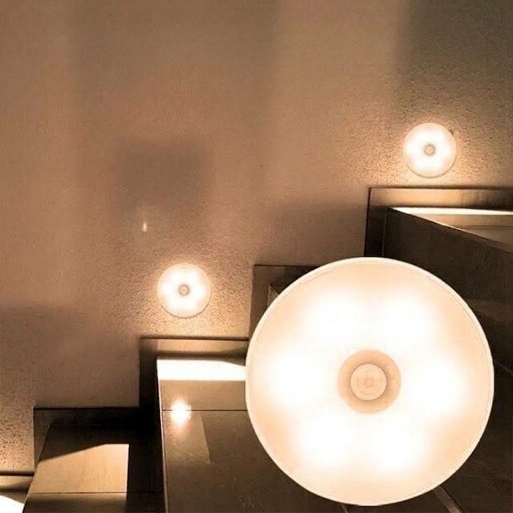 OmniLiving™ Energiaa Säästävä LED-Valo Liiketunnistimella | Ladattava & Magneettinen